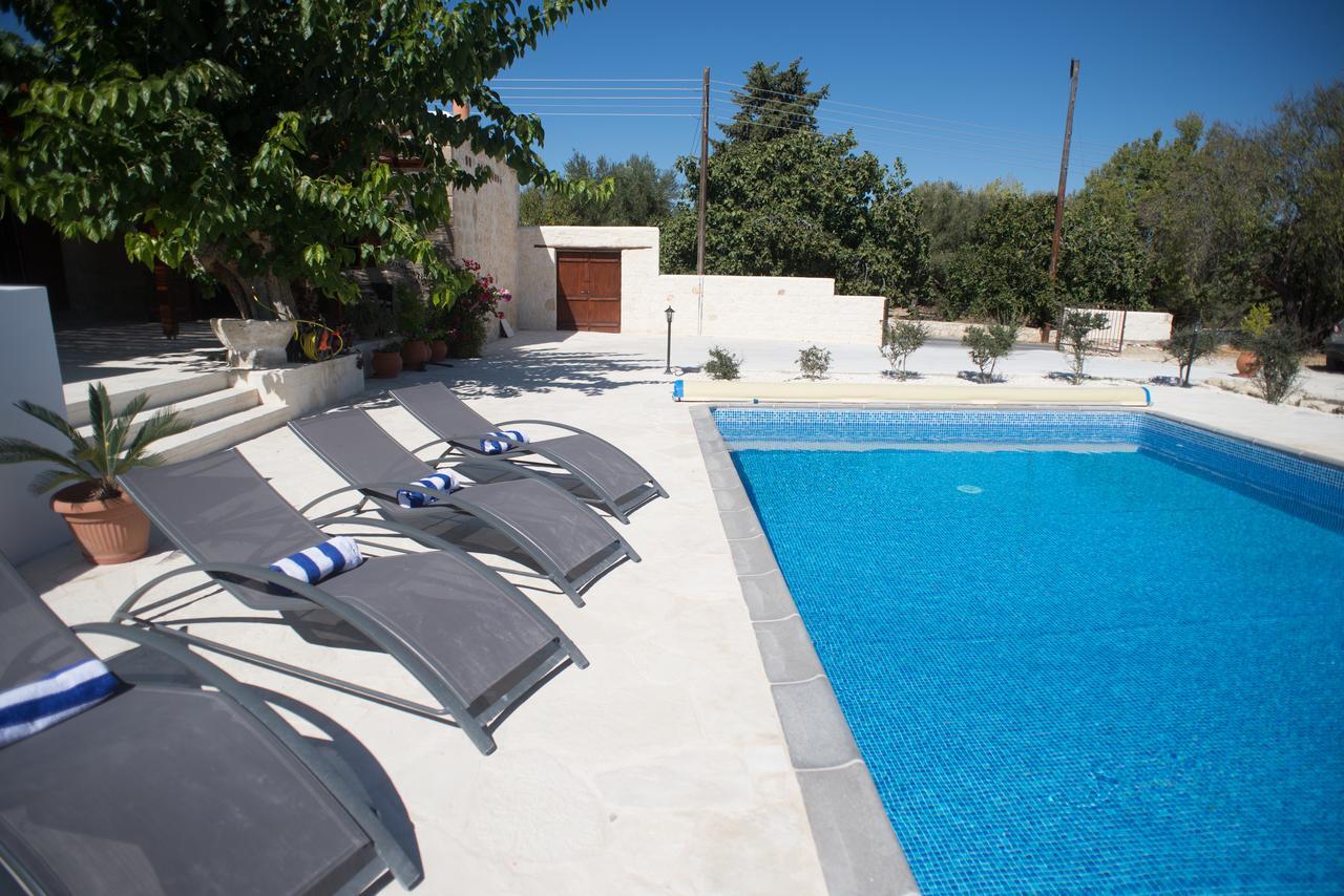 בית הארחה Pano Akourdalia 	Chloe'S House מראה חיצוני תמונה